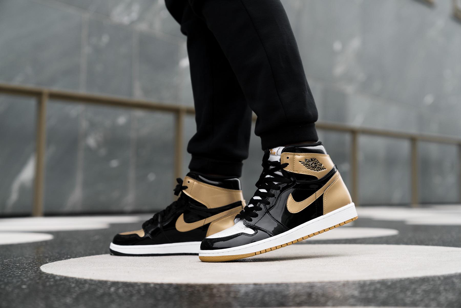 Air Jordan 1 High OG Gold Top 3